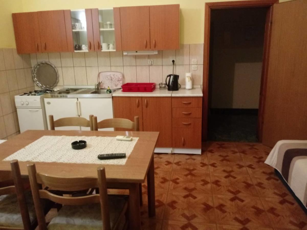 Apartmani Jelena Neum Exterior photo